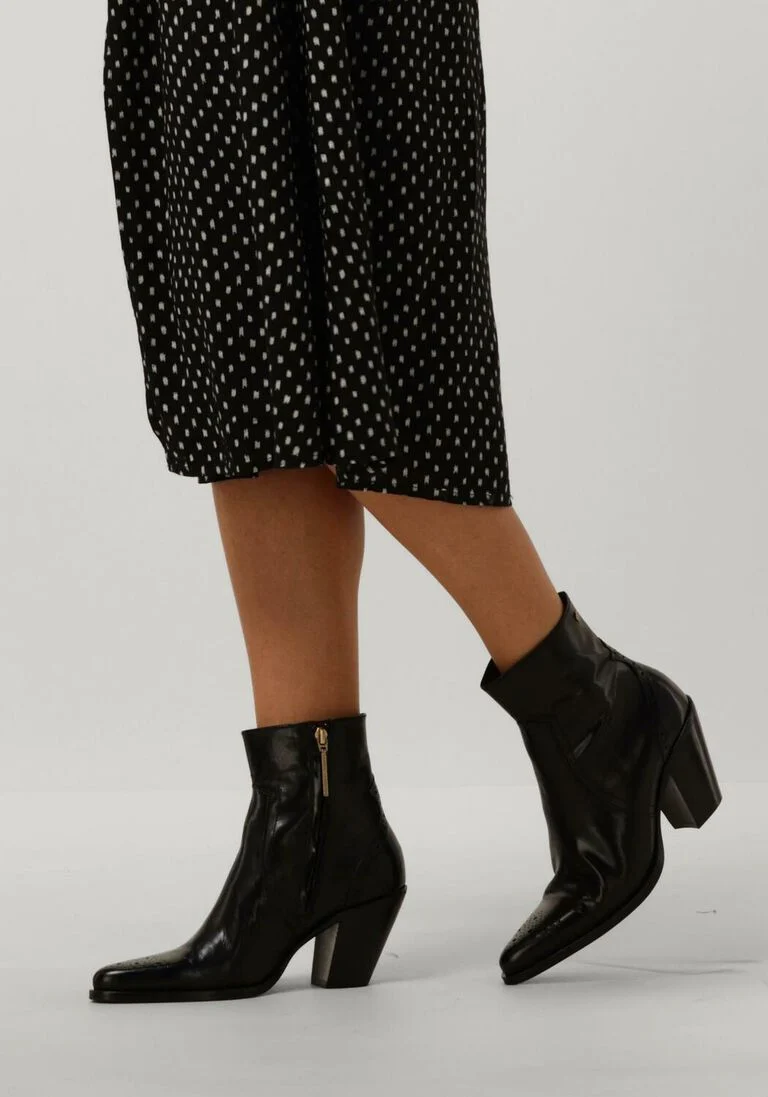 FRED DE LA BRETONIERE zwarte fred de la bretoniere enkellaarsjes blaire ankle boot