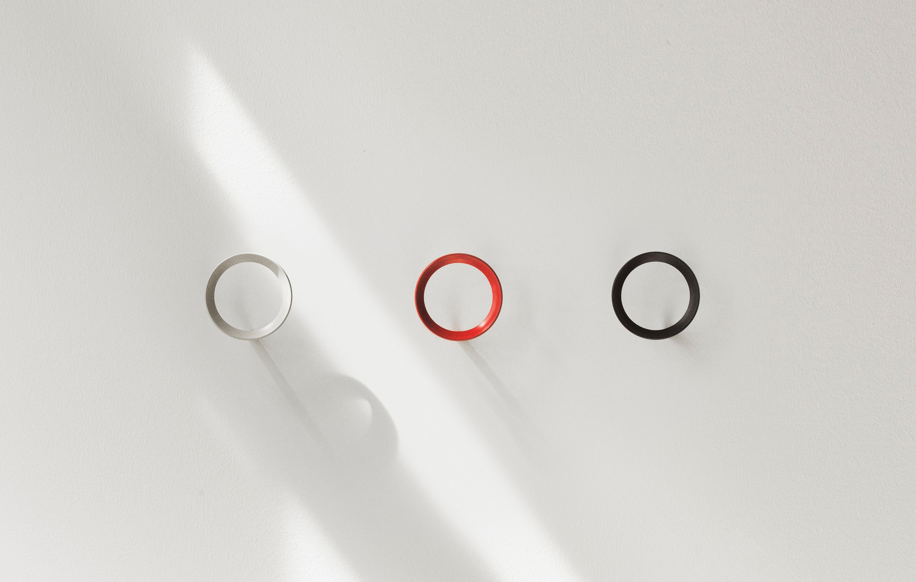 Normann Copenhagen  Loop knage, medium - rød
