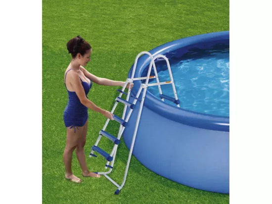 Echelle piscine - Hauteur 1,32m