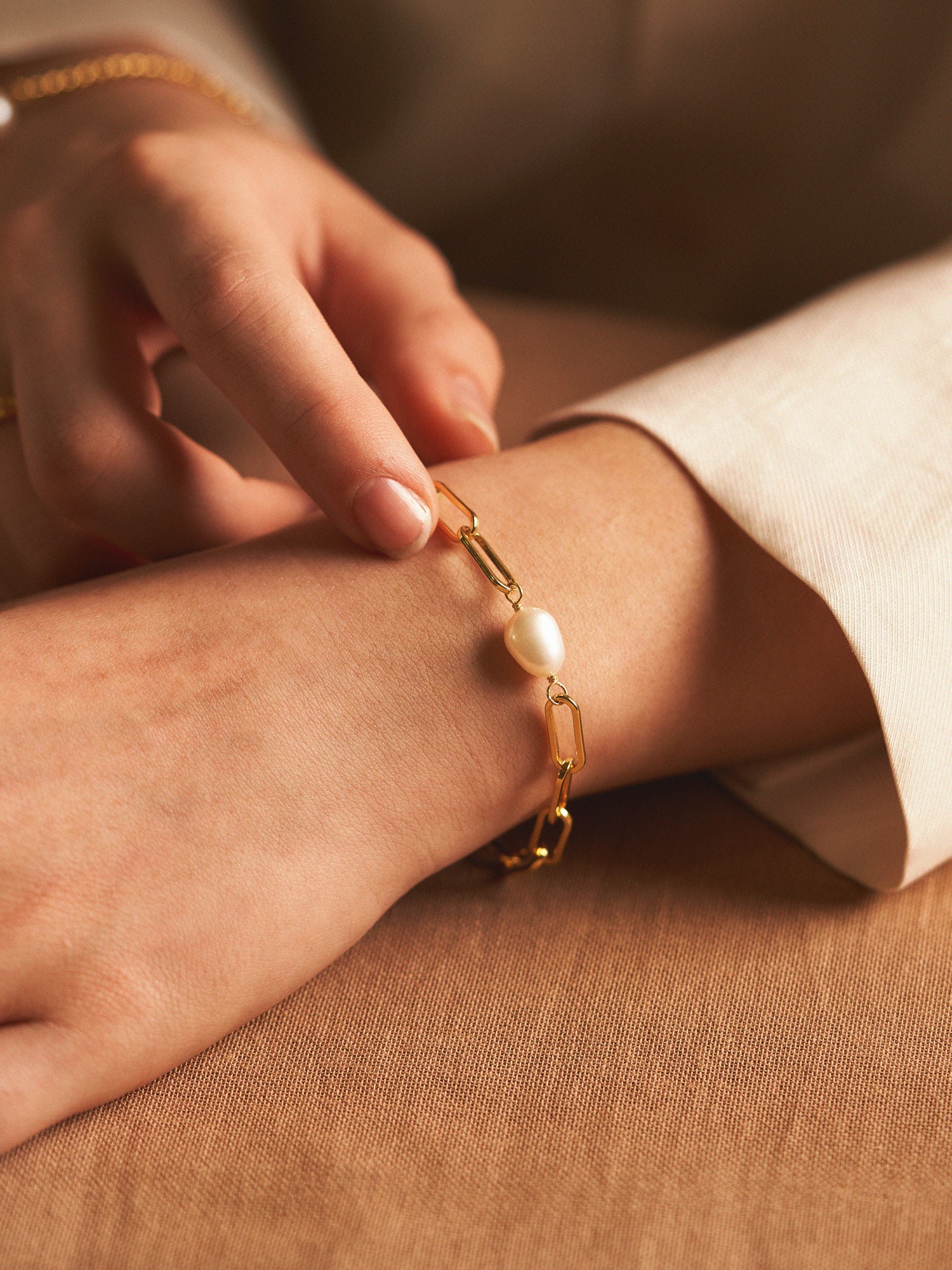 Chunky Pearl Chain-armbånd | 925 sterlingsølv/18k forgyldt/ferskvandsperle. 19 cm.  | Gold | & Copenhagen