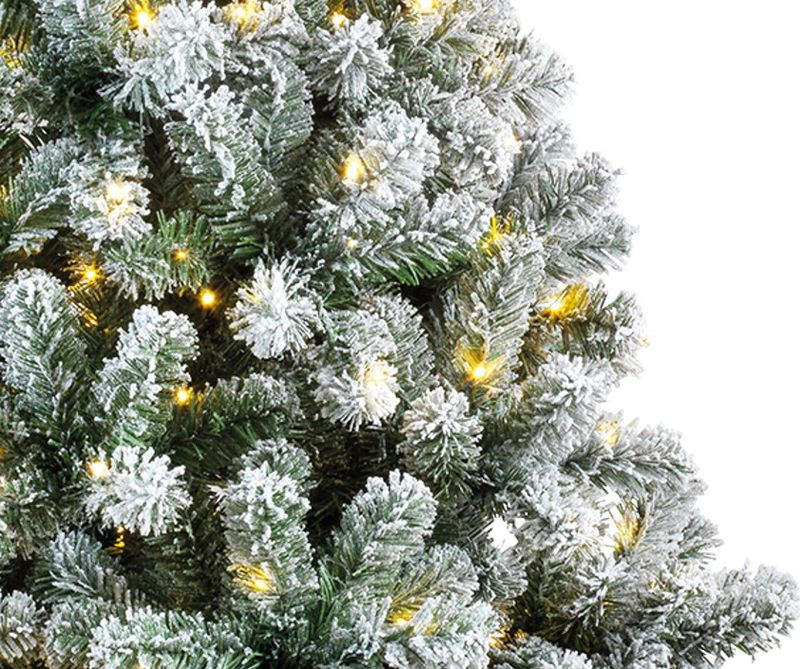 Everlands kunstkerstboom Imperial met verlichting & sneeuw | 180 cm | 260 LED lichtjes