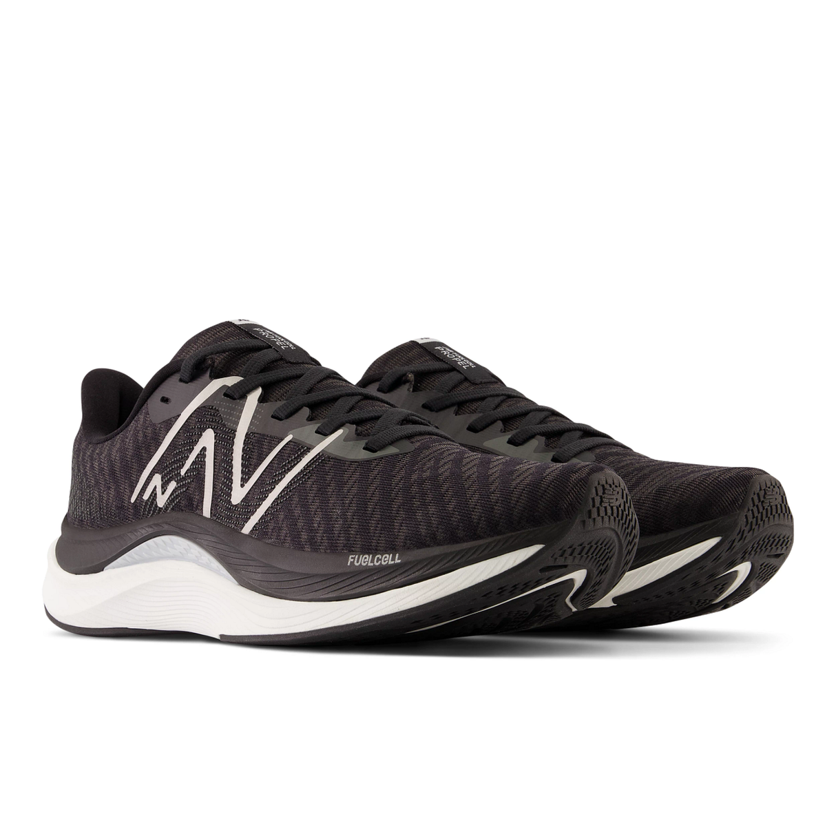 New Balance<br>FuelCell Propel V4