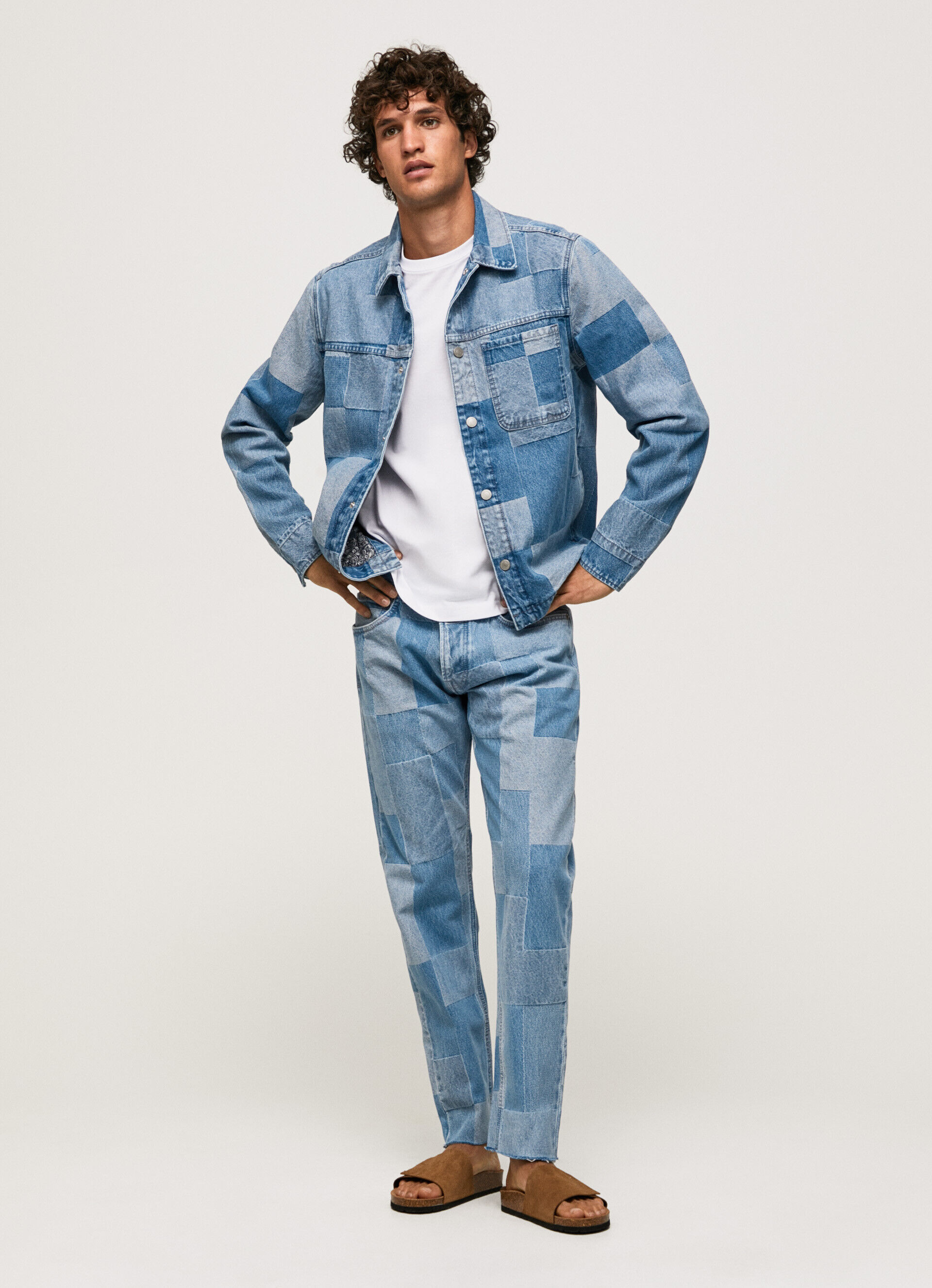 SOBREMODELO JEANS DE CORTE DESCONTRAÍDO - jeans