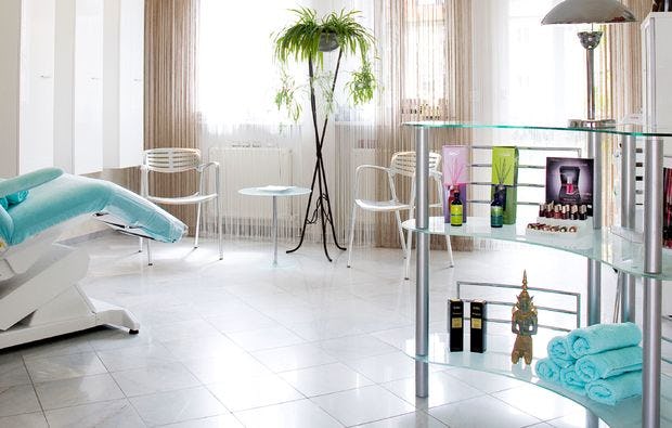 Aromaölmassage in Nürnberg mit individuellem Öl
