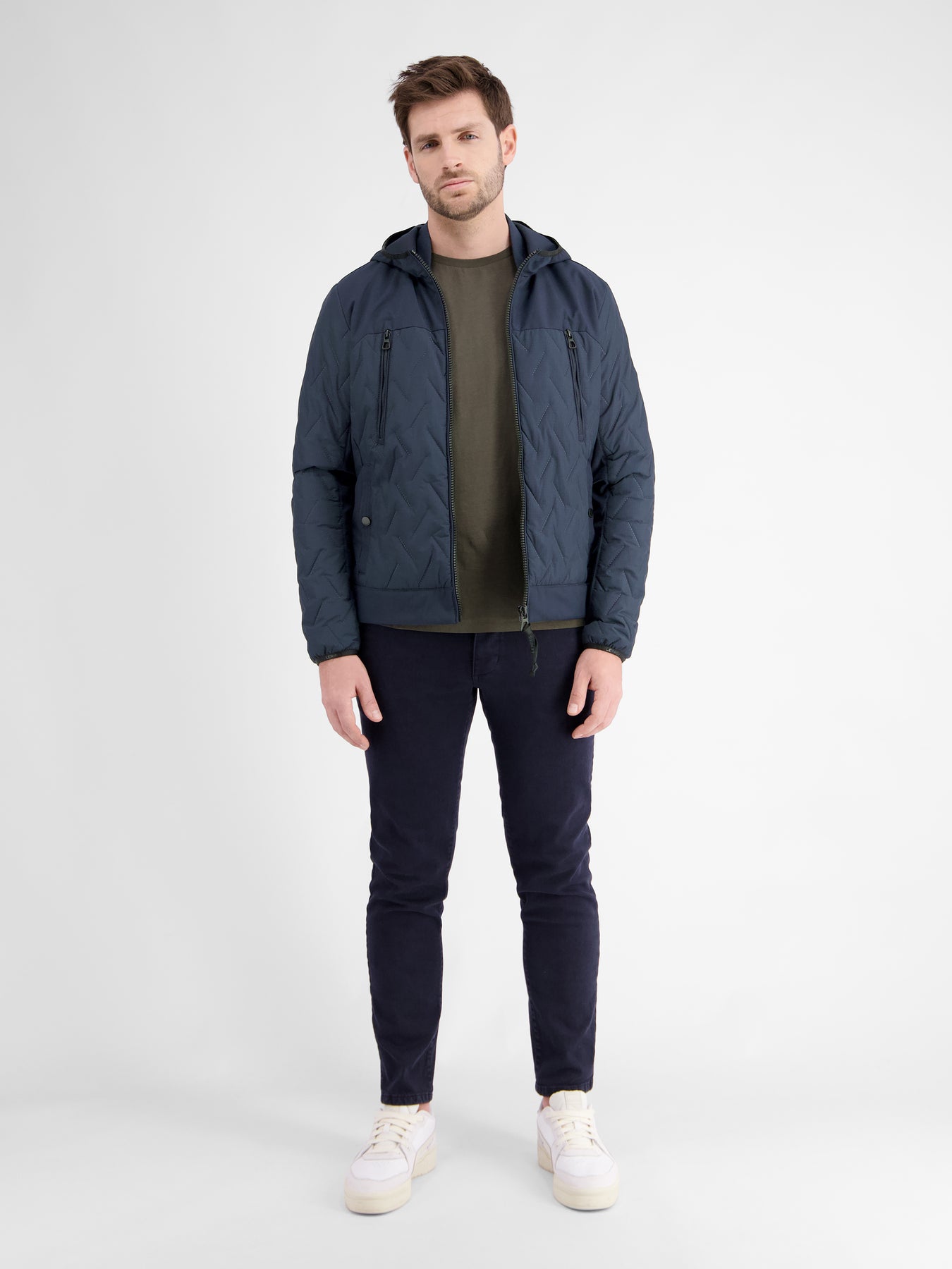 Herren Steppjacke mit Kapuze