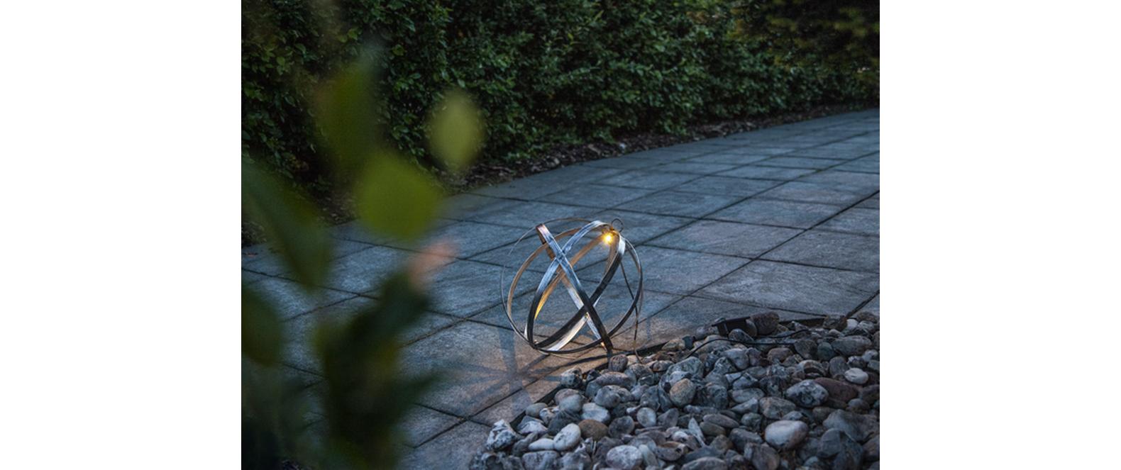 Gartenlicht Solar Astri, Ø 30 cm, SilberSolargartendekoration