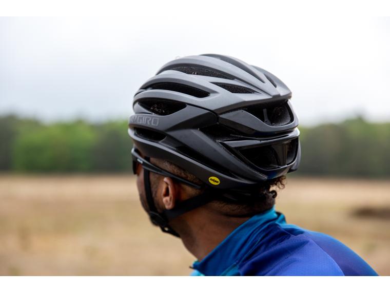 Giro Syntax MIPS Racefiets Helm