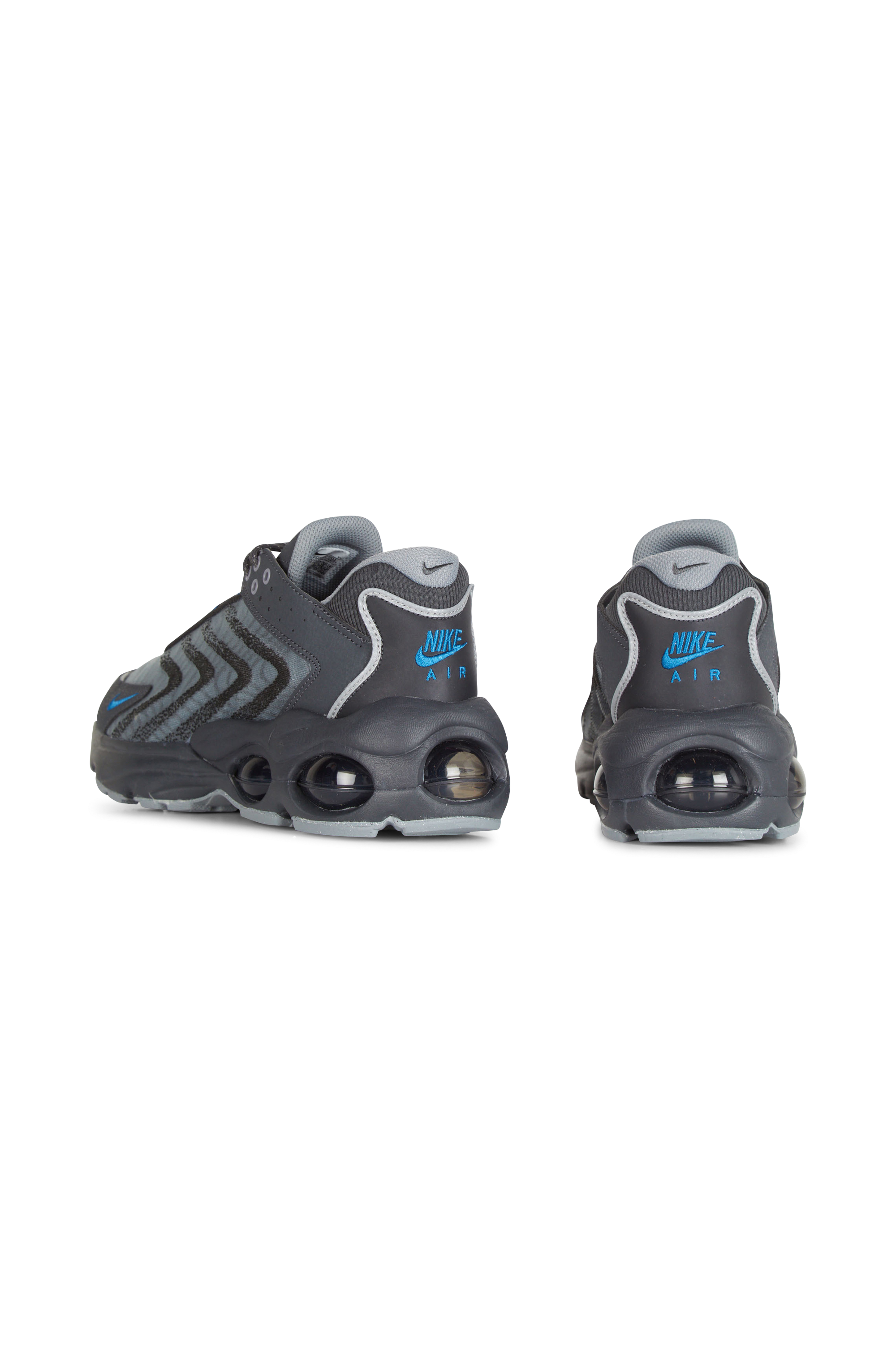 NIKE Baskets basses MAX TW 001 Gris