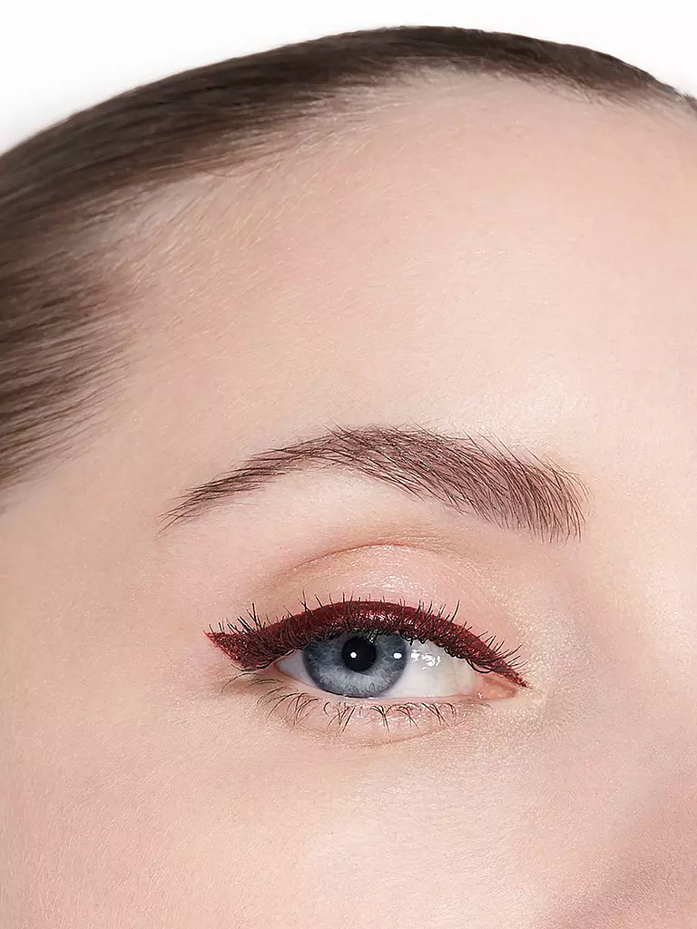 CHANEL HOCHPRÄZISER FLÜSSIGER EYELINER ‒ LANGANHALTEND UND WASSERFEST 2.5ML braun