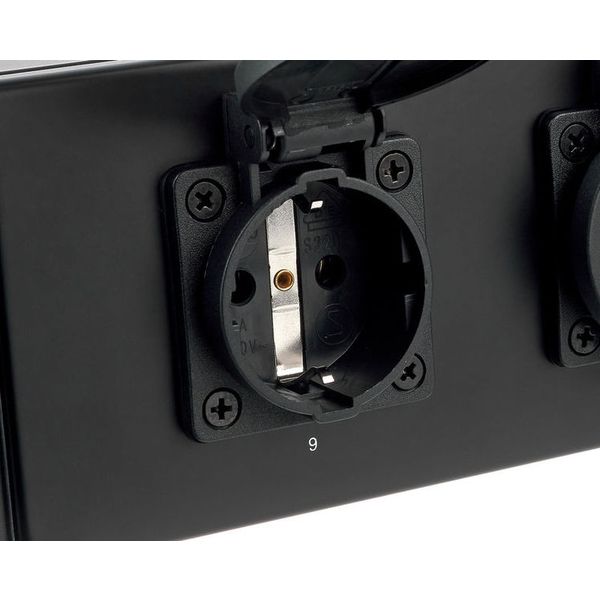 the t.racks Racksteckdose Mk II