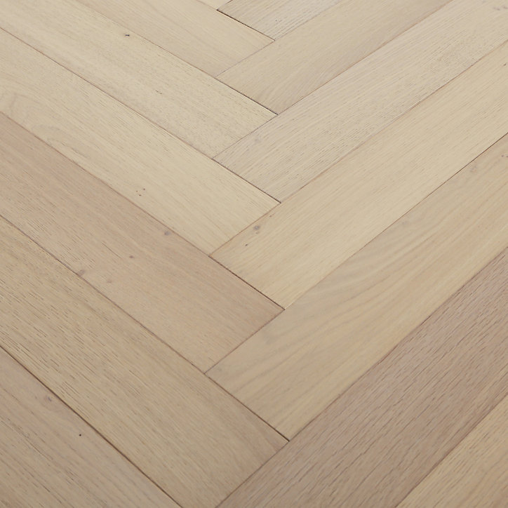 Parquet contrecollé clipsable Lulea bâtons rompus en chêne huilé naturel