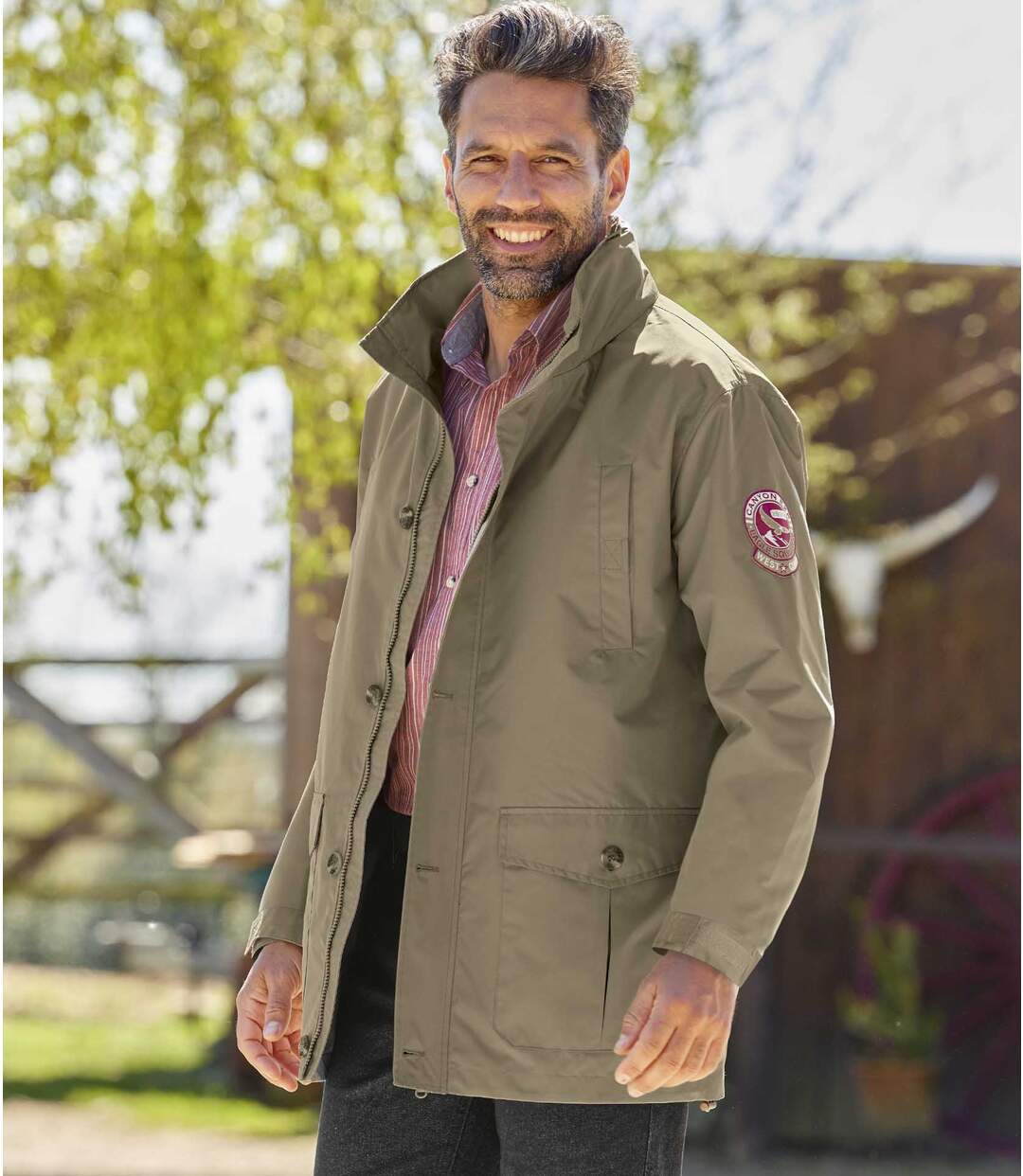 Parka Multipoche West Corp.