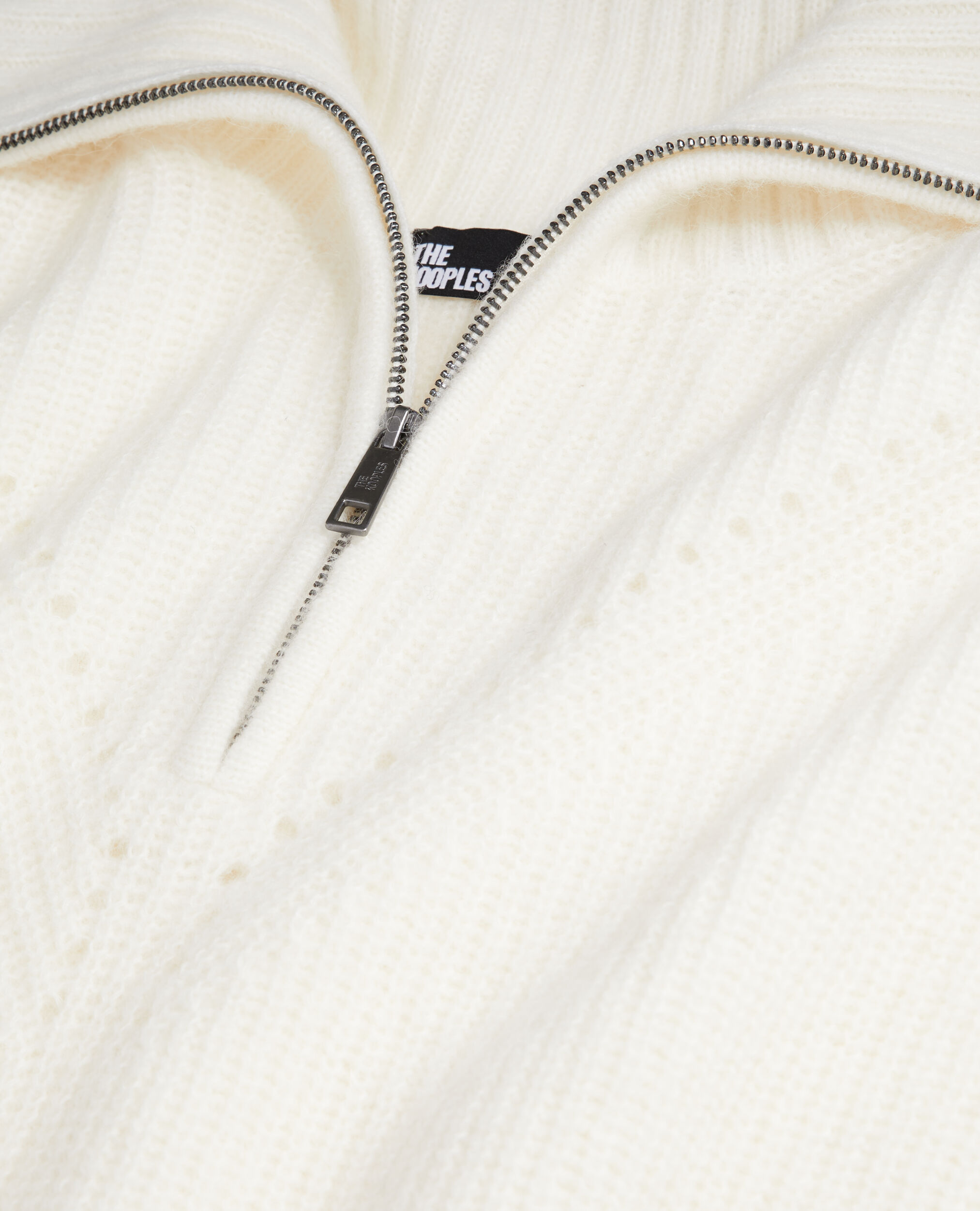 Pull écru en laine mélangée