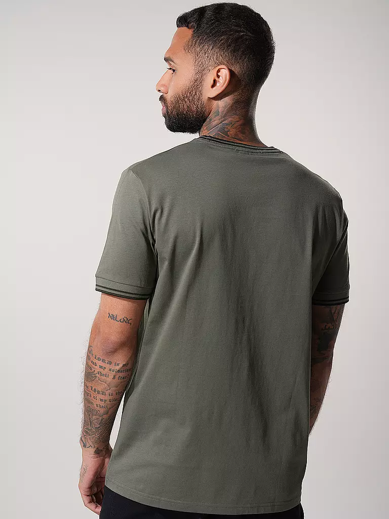 FRED PERRY T-Shirt olive