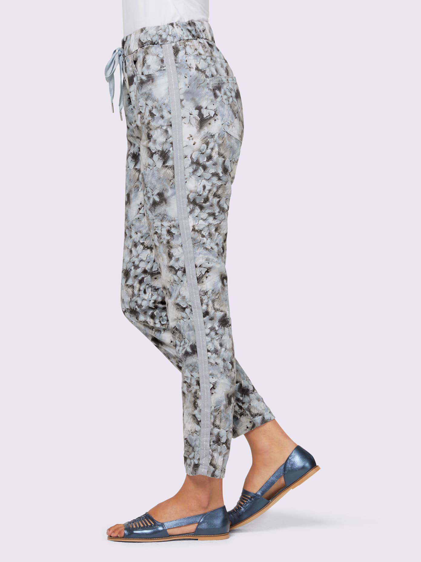Pantalon imprimé joli motif floral