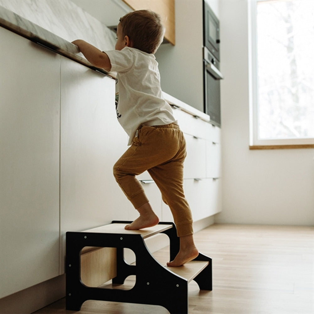 Step Stool Black - Duck Woodworks → Luksusbaby.dk