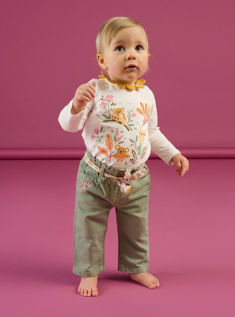 Pantalon avec ceinture à imprimé fleuri