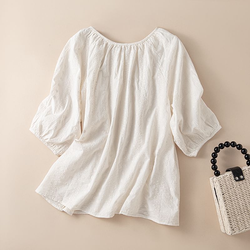 YARU - Blouse met pofmouwen en knoopjes van kant