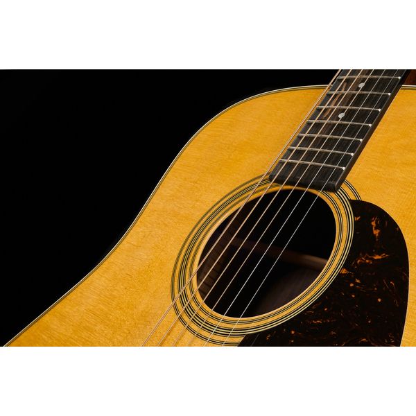 Martin Guitar D-28