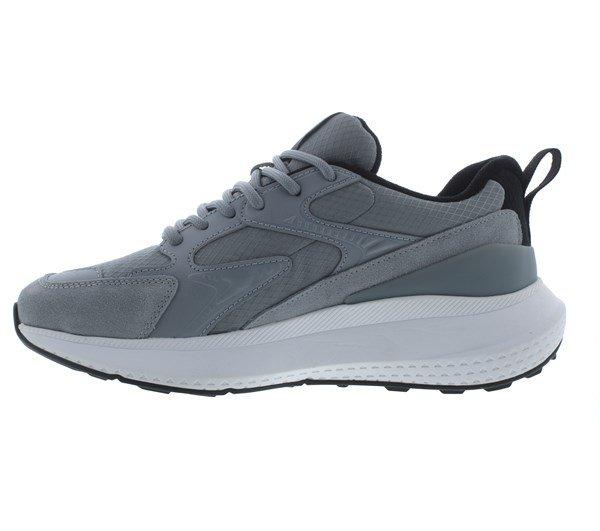 Lacoste L003 EVO Trainers