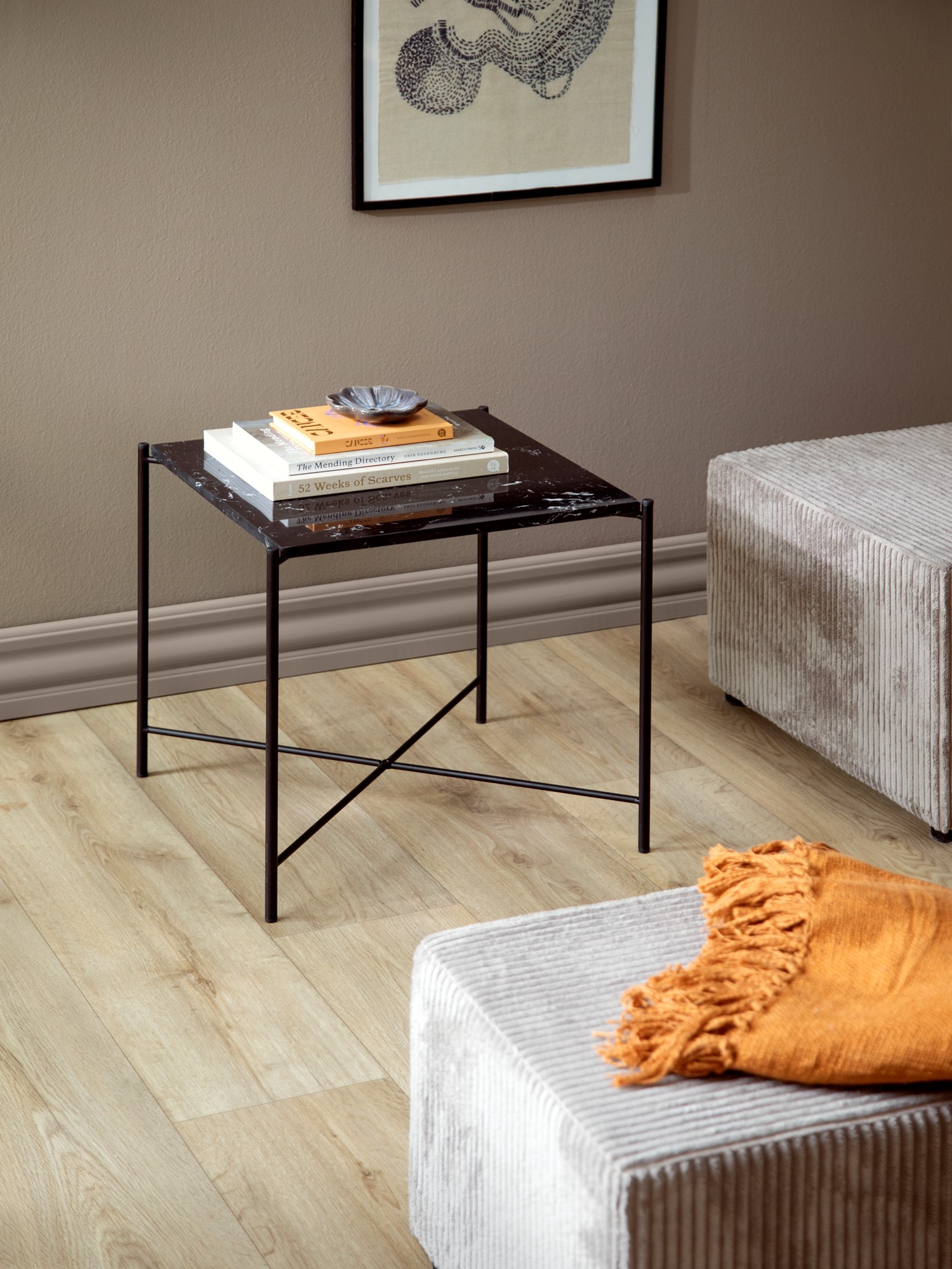 Sidebord | Marmor/jern. 40 x 40 x 40 cm. | Black