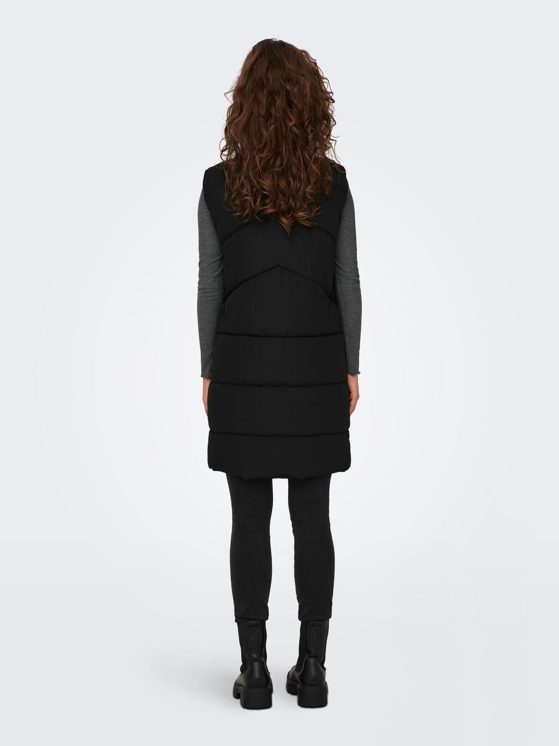 ONLMATILDE Weste Black