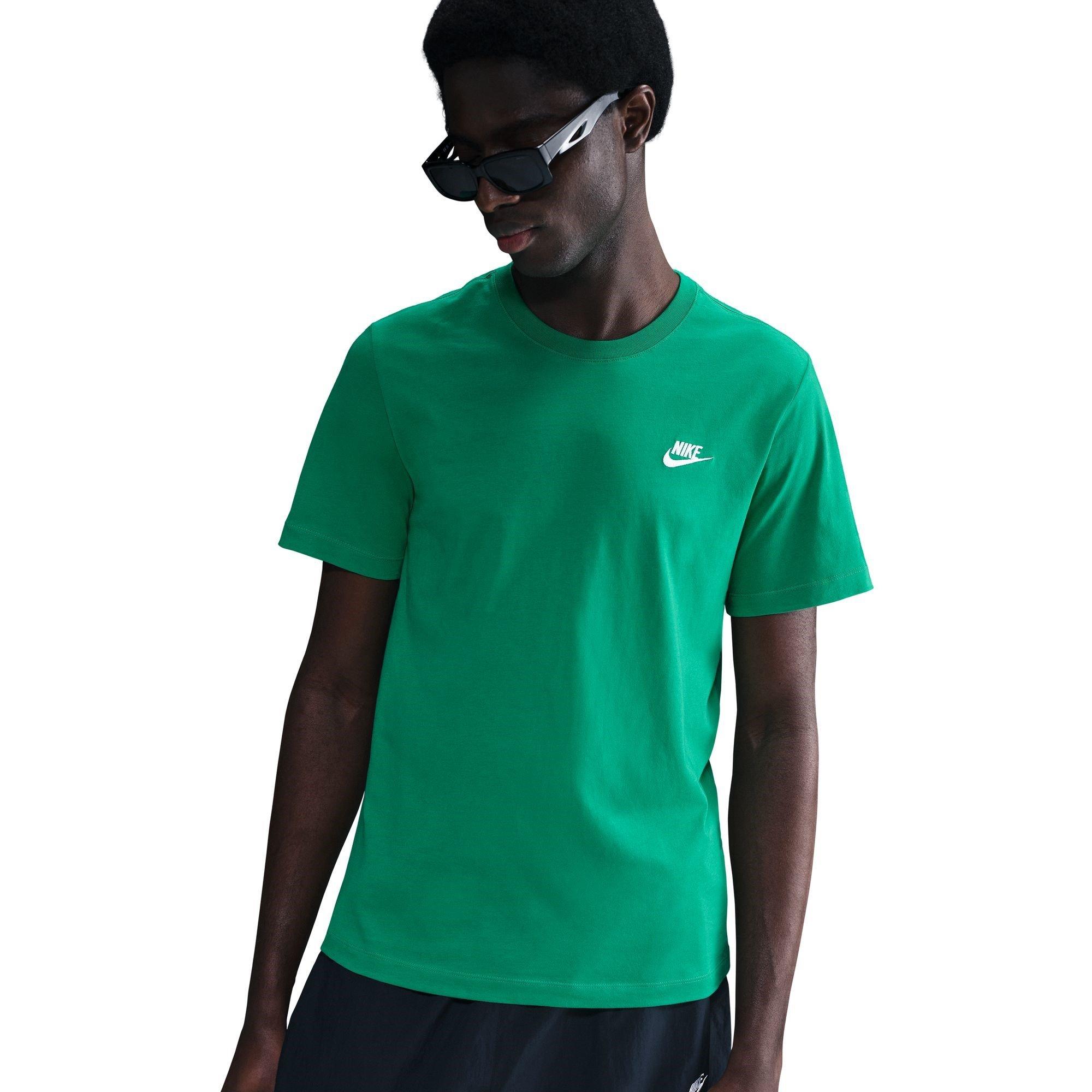 Nike Sportswear Club Men's T-Shirt
