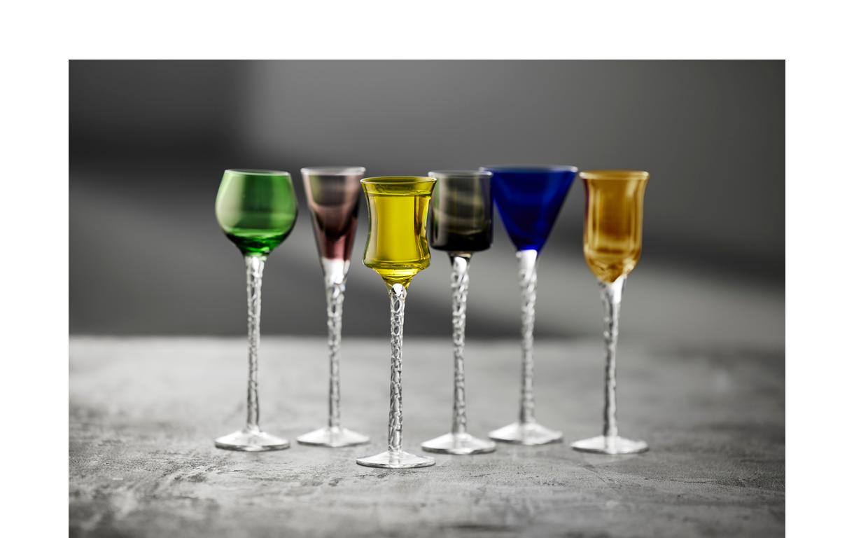 Brandyglas Aquavit London 6 Stück, 2.5 cl bis 5 clVerschiedenfarbige, mundgeblasene Schnapsgläser mit gedrehtem Stiel