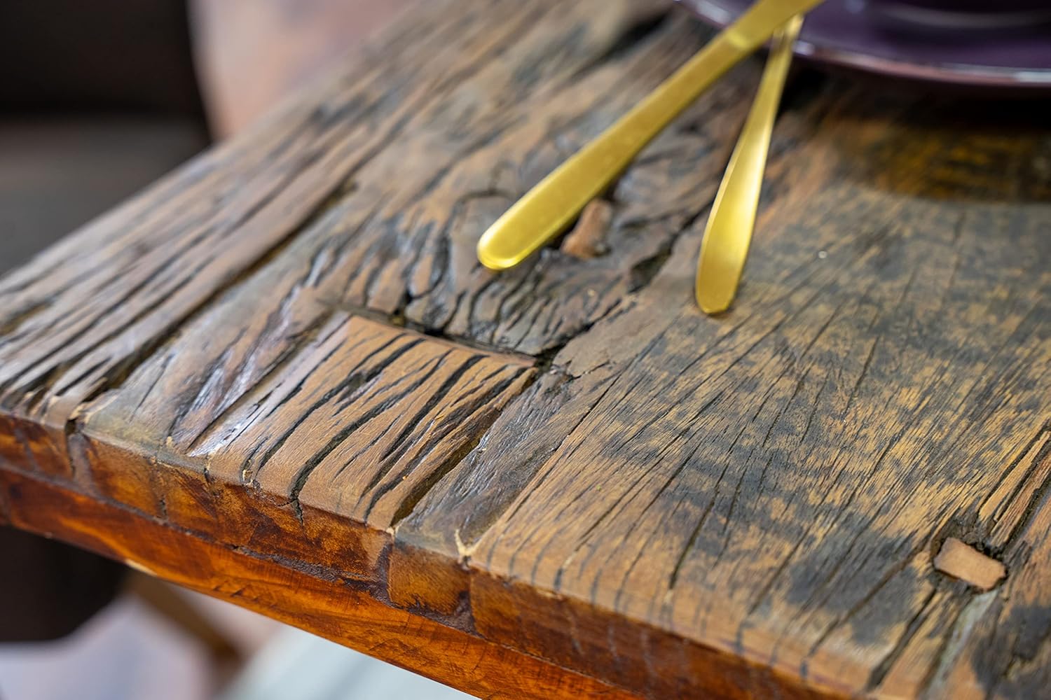 SAM Esstisch 160x90 cm Ramon, recyceltes Altholz, massiver Esszimmertisch mit Rough Wood Platte 50 mm, Holztisch mit X-Metallgestell Schwarz, Baumkantentisch im Vintage-Look