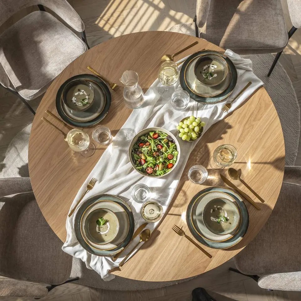 Eettafel Irene - walnoot - uitschuifbaar