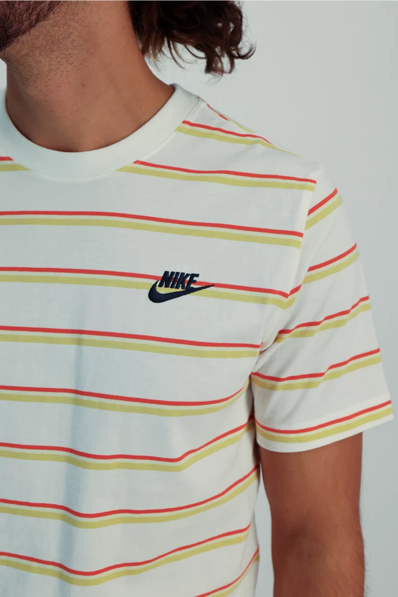 Nike Sportswear Club Stripe Herren T-Shirt