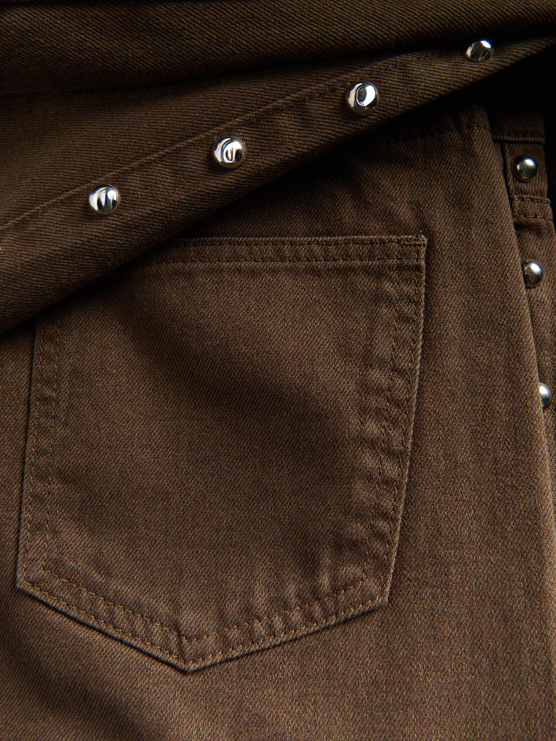 Weit geschnittene Jeans mit Applikation