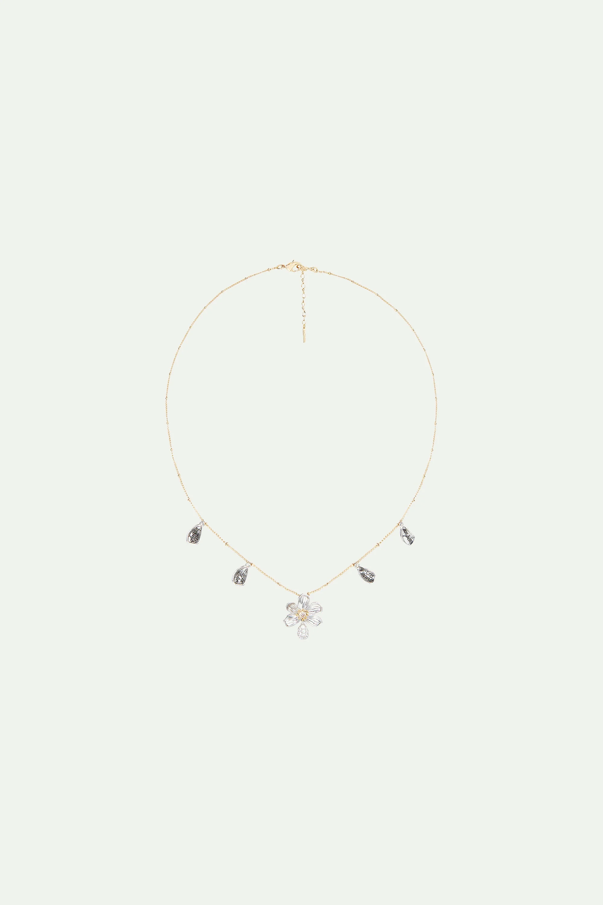 Collier pendentif marguerite et pétales gravés | Multicolore