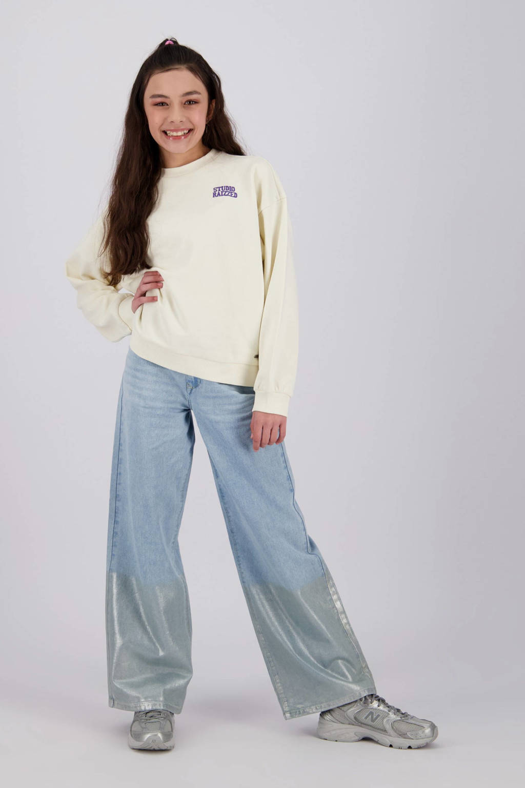 Raizzed sweater wit