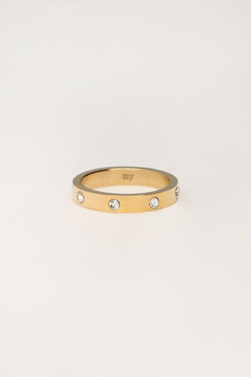 Ring met transparante stenen