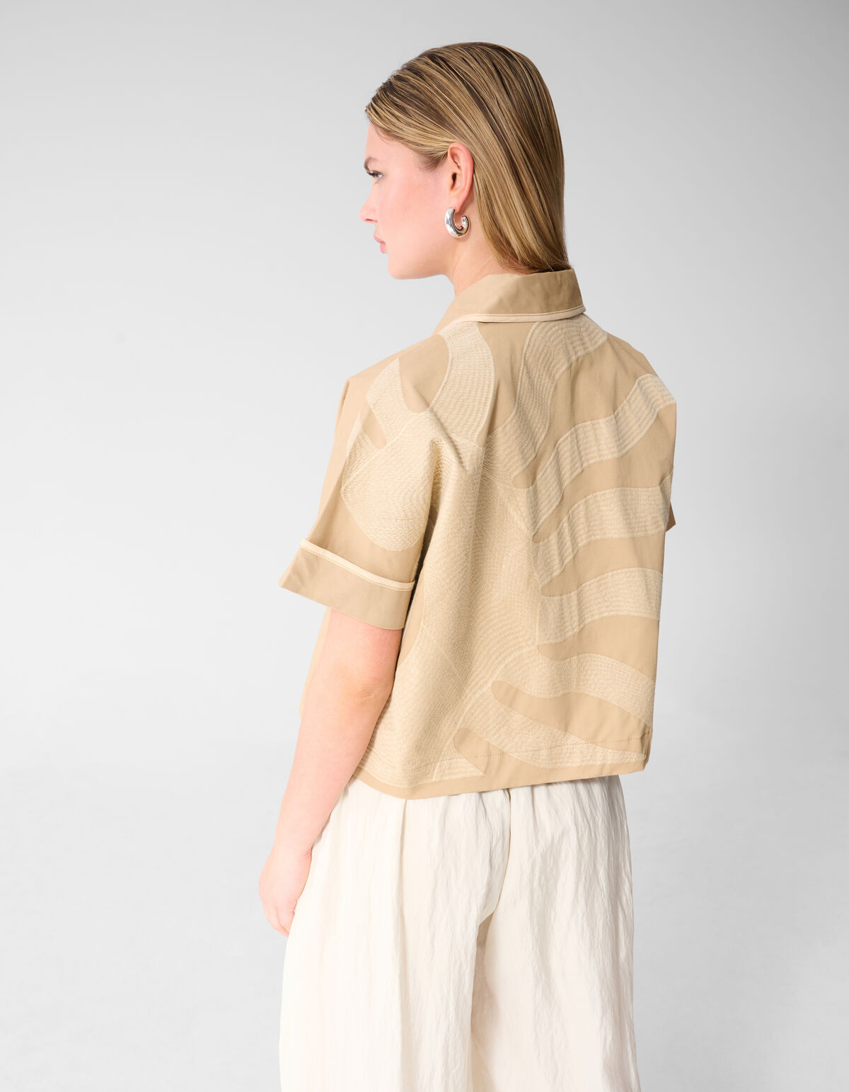 Short Sleeve Embroidery Jack Zand