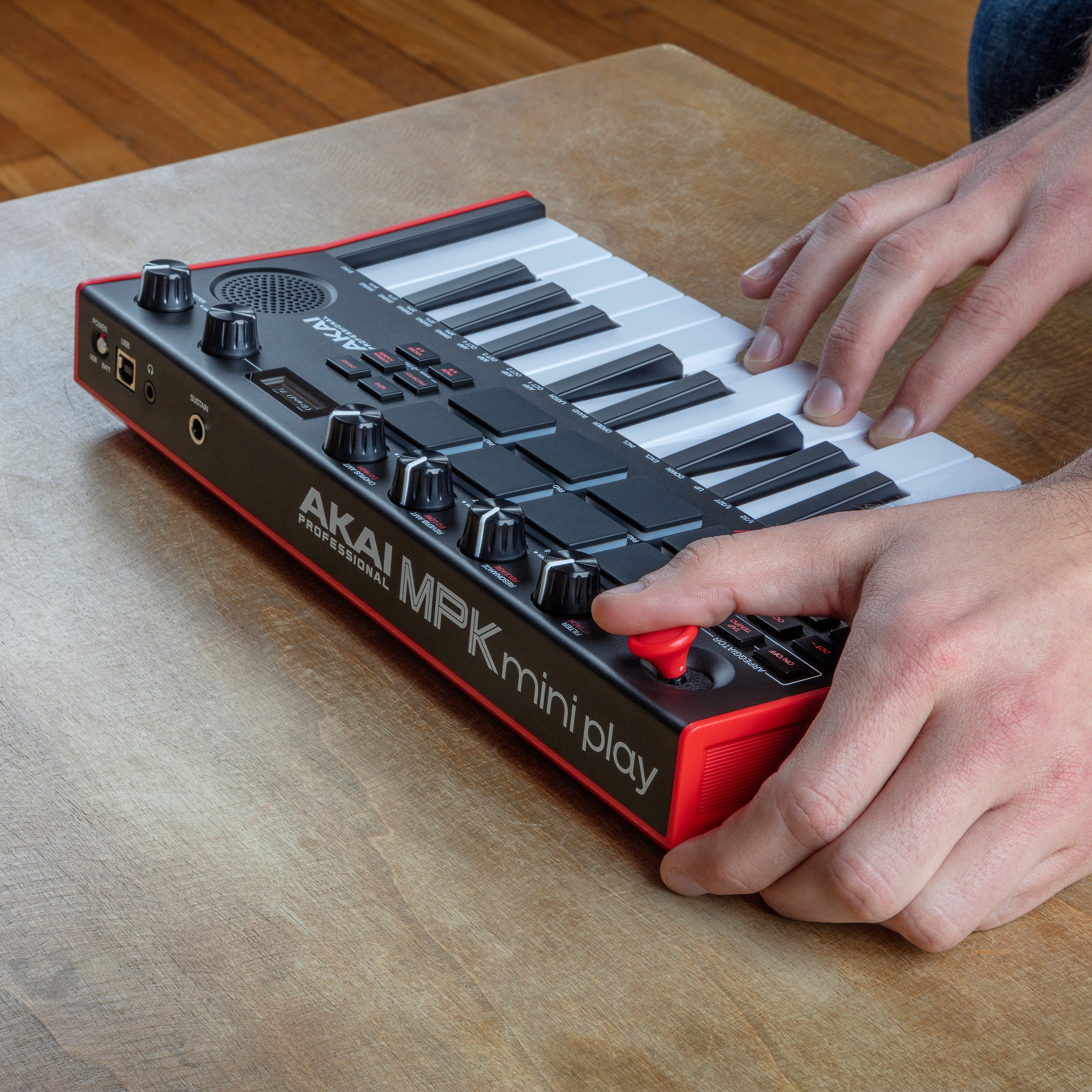 Akai Professional MPK Mini Play MK3 USB/MIDI keyboard