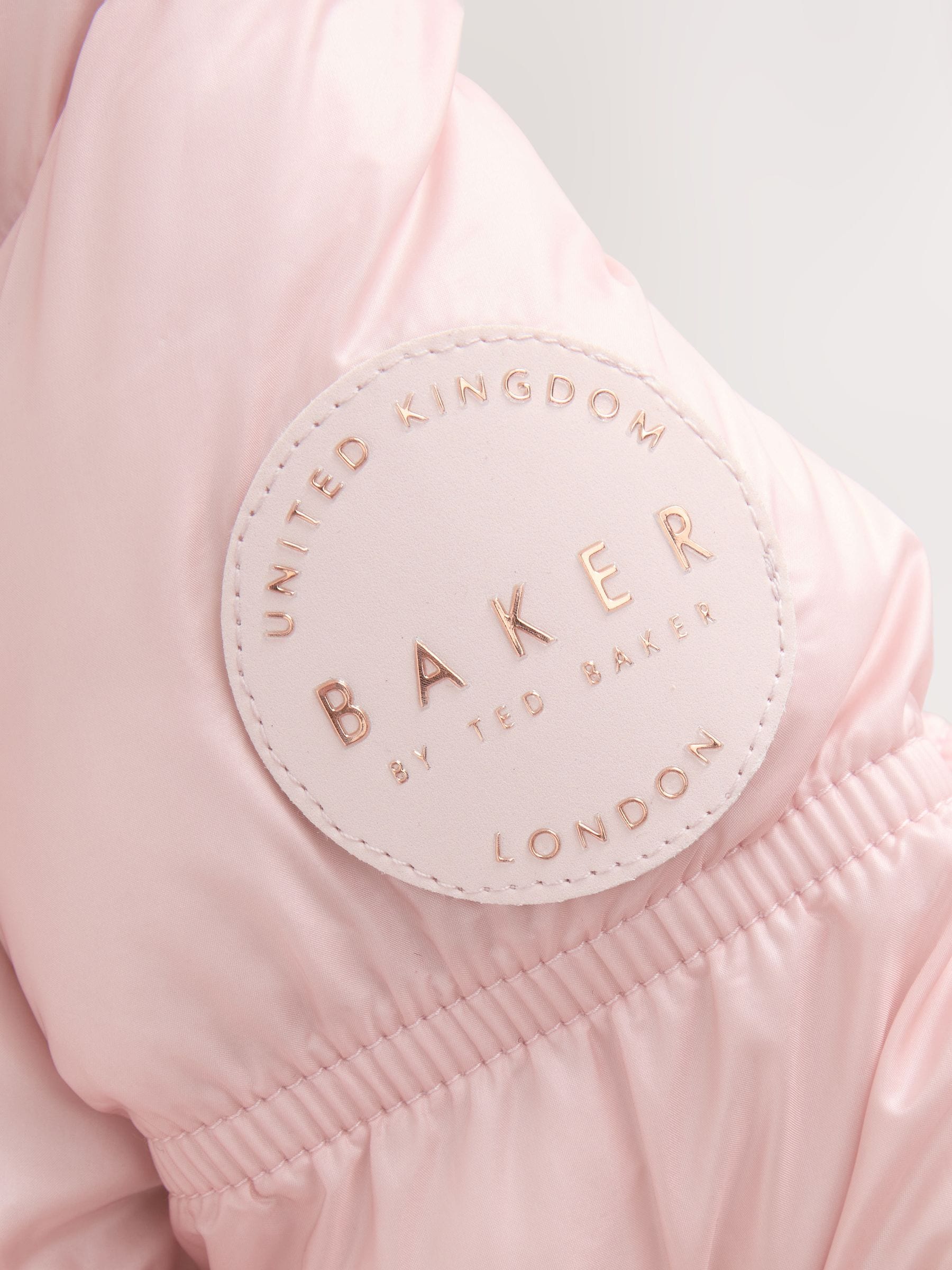 Roze - Baker by Ted Baker Regenbestendige gewatteerde jas met geschulpte rand en afneembare tas