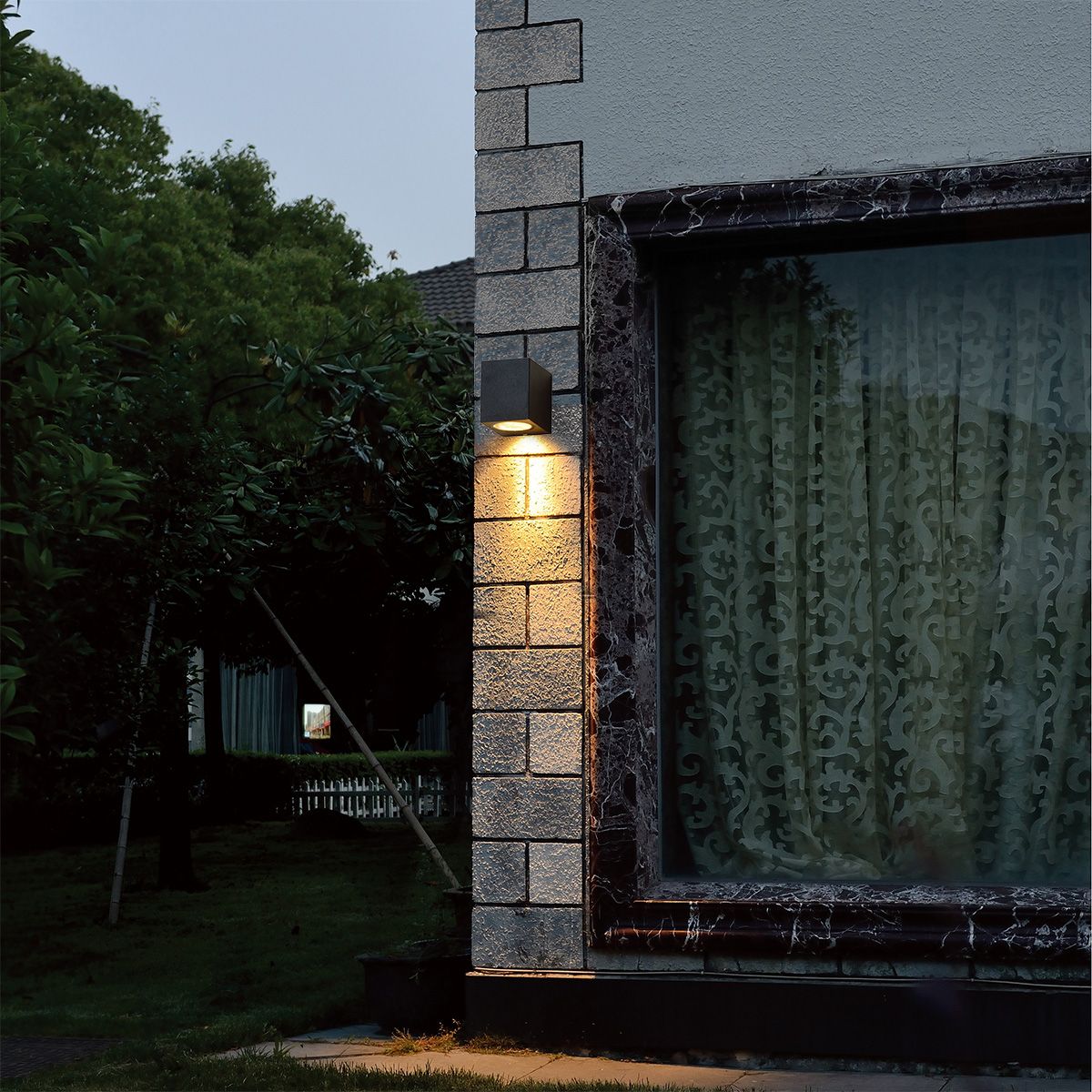 Buitenlamp 1495ZW Logan B6.5 x D9 cm