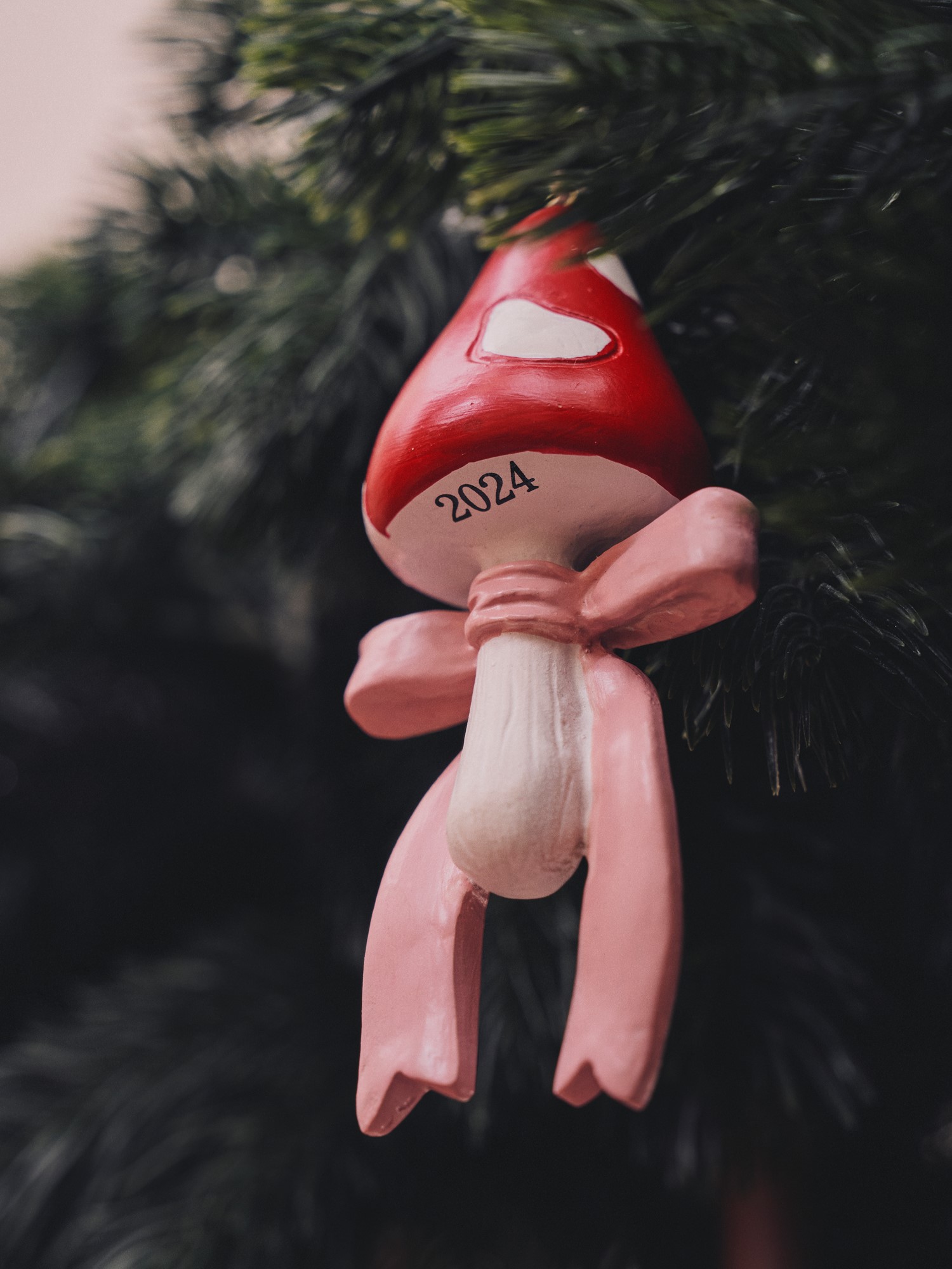 Årsornament 2024 | 4,6 x 9,5 cm. | Dusty Rose
