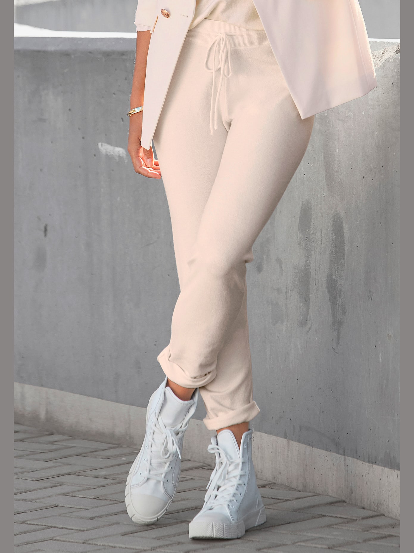 Pantalon en tricot avec bords-côtes larges