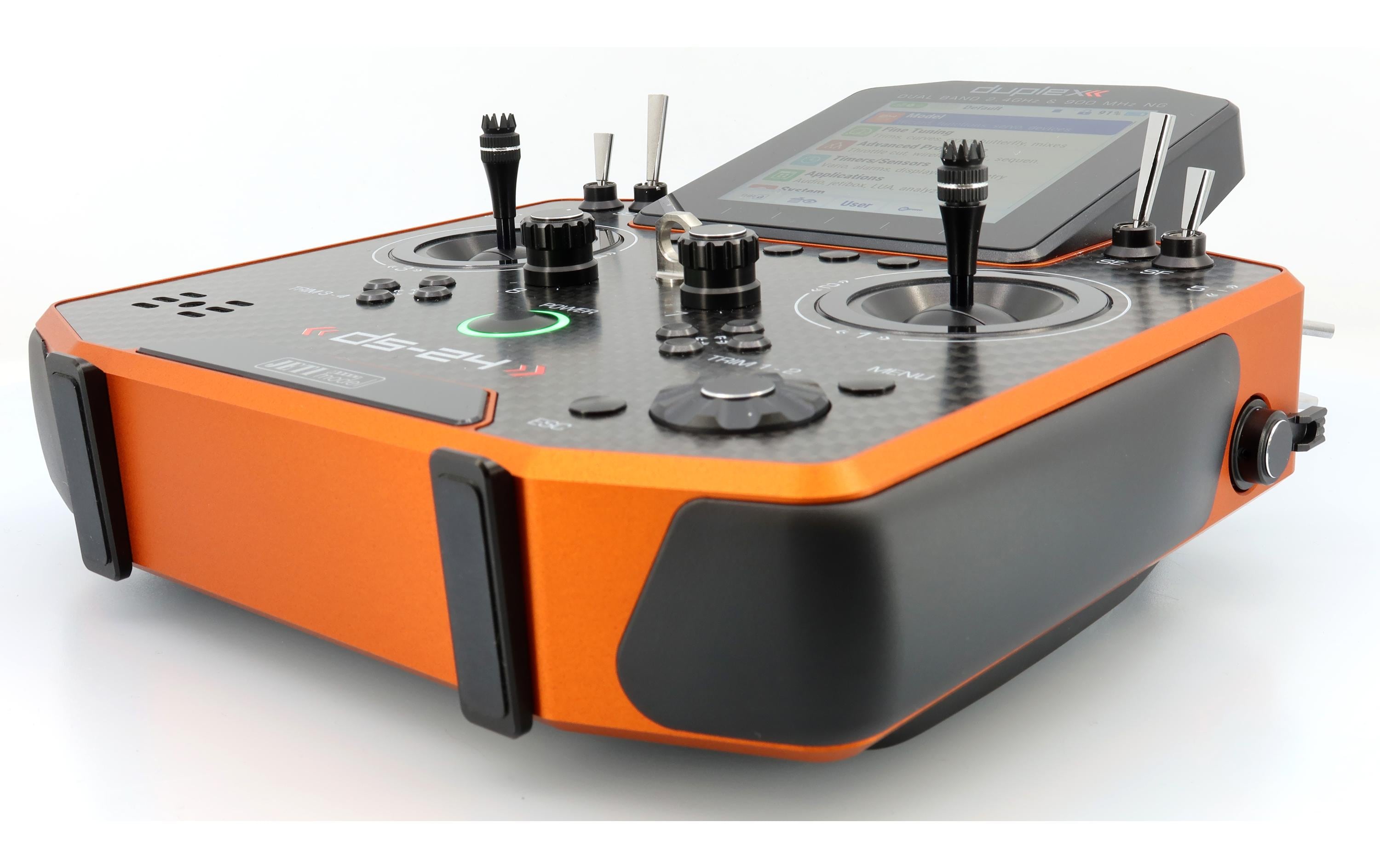 Fernsteuerung DS-24II Carbon Line Orange 24 Kanal, Duplex EX<br>Professioneller 24-Kanal-Sender mit Geber auf Rückseite und Carbon-Frontplatte