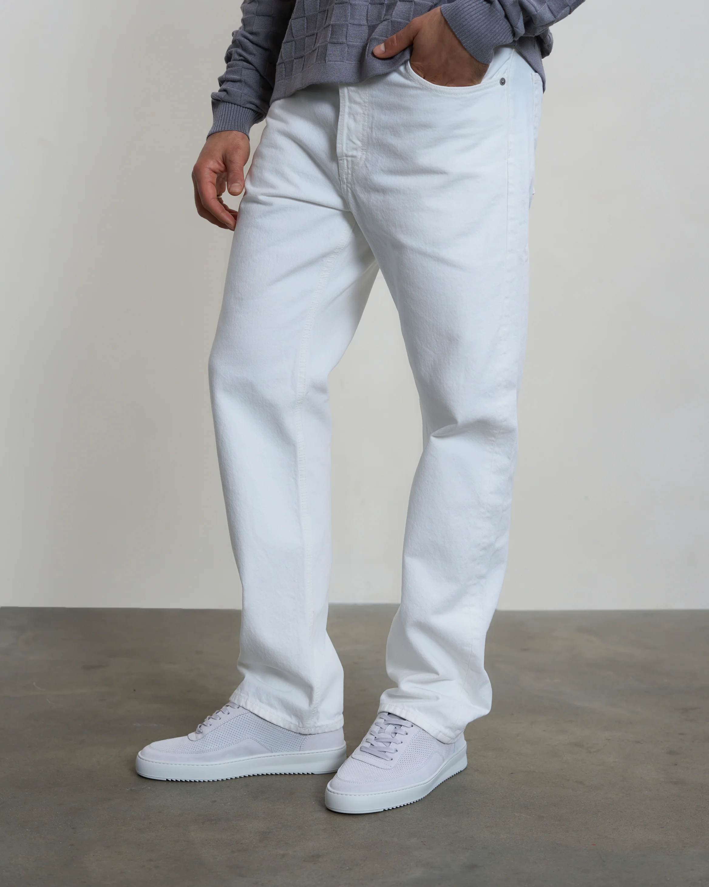 Mondo Suede Perforated White