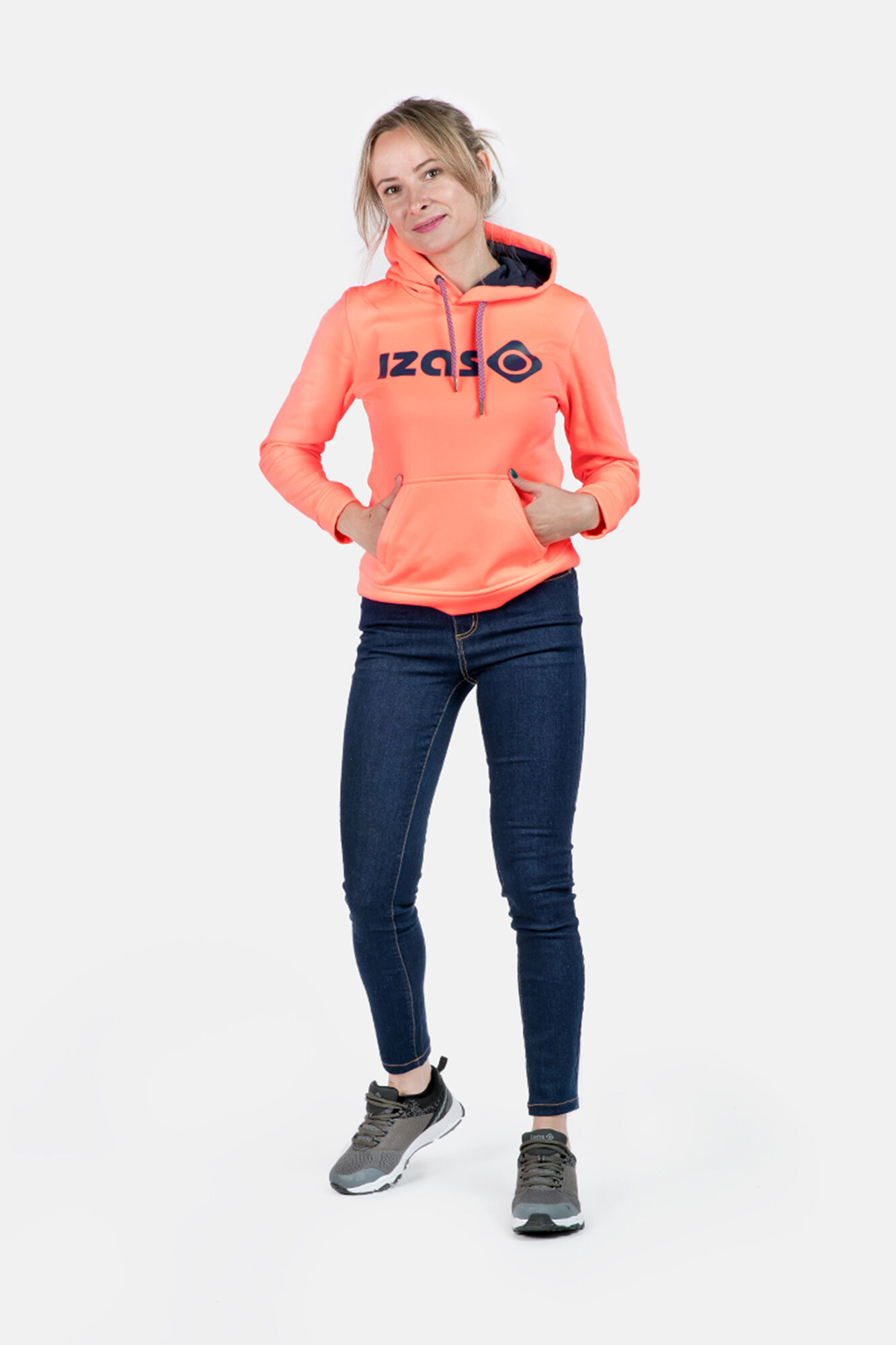 Moletom com o logo da IZAS
