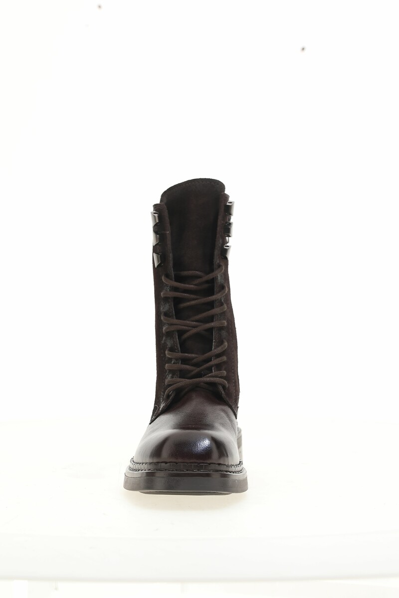 MJUS<br>Botas de couro com fivelas