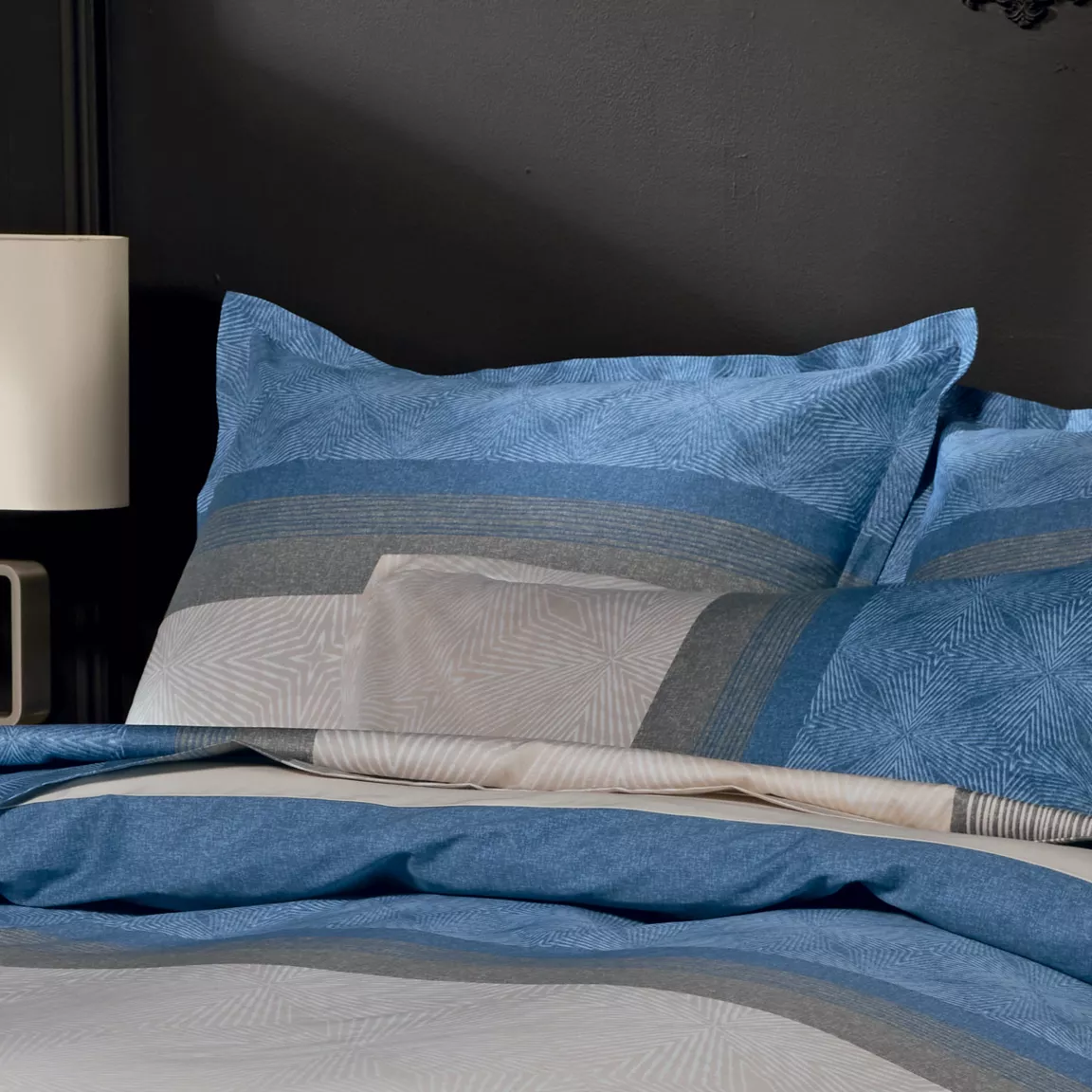 Taie d'oreiller carrée satin de coton (65 x 65 cm) Tiago Bleue