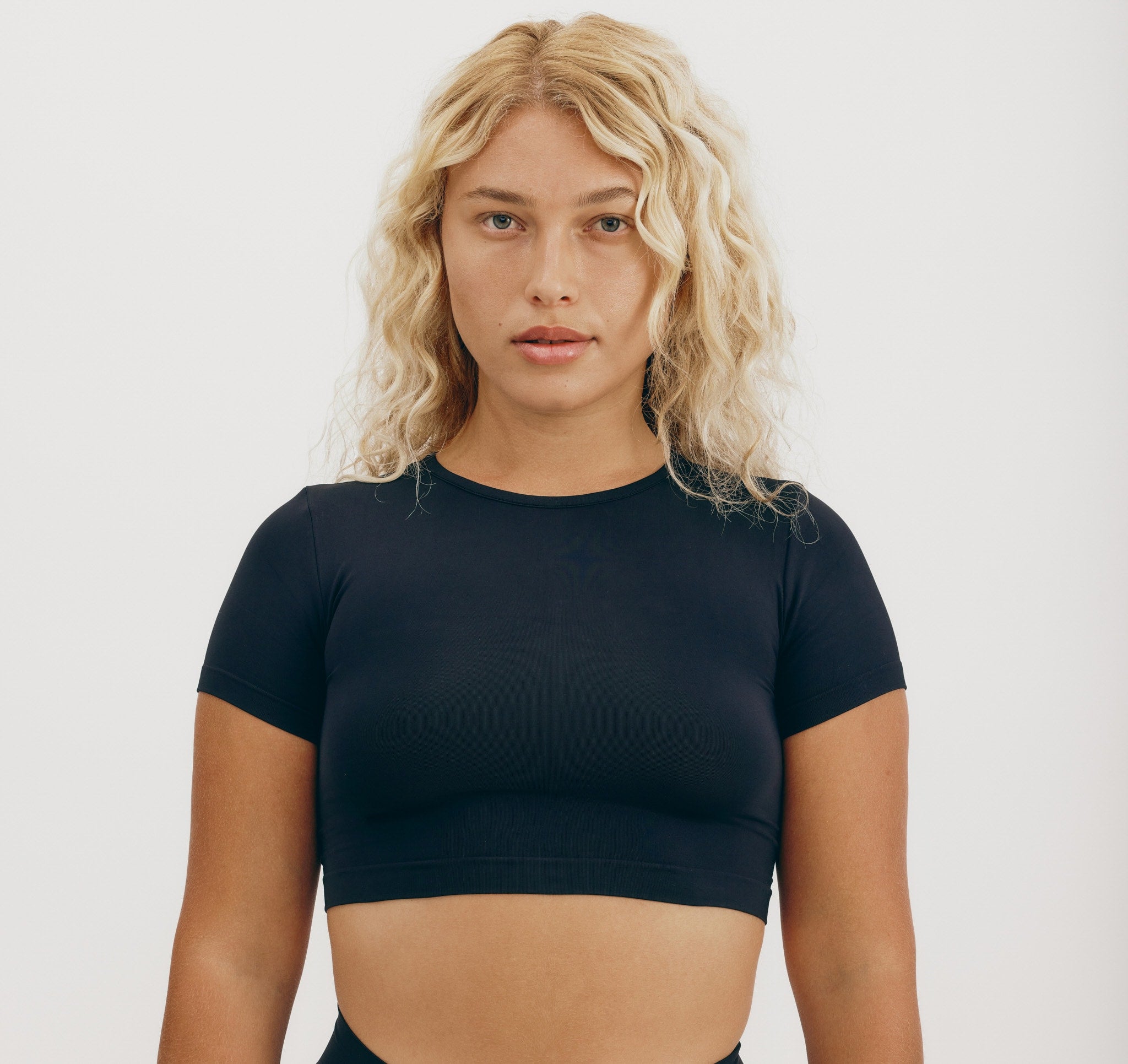 RECYCLED NYLON<br>Smooth Crop Tee