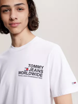 Camiseta com gola redonda e logo