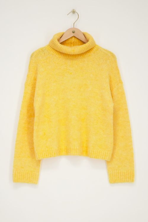 Gele wijde trui met turtleneck