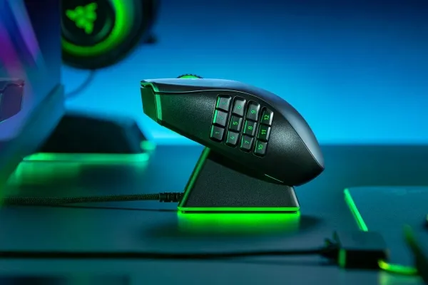 Razer Naga Pro - Mus - ergonomisk - højrehåndet - optisk - 20 knapper - trådløs - Bluetooth - Bluetooth USB adapter